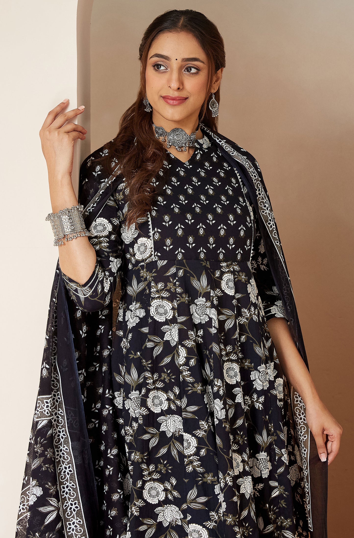 Black Kurti